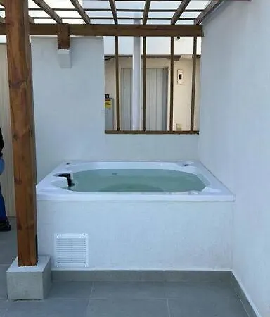 Hermoso Y Comodo Con Jacuzzi Privado En De Indias